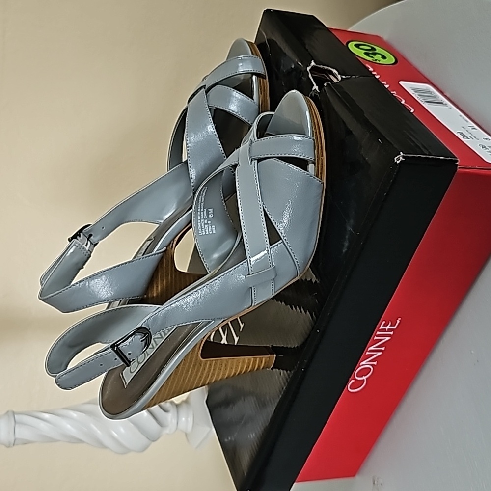 Connie Grey and patent heels, sz 6